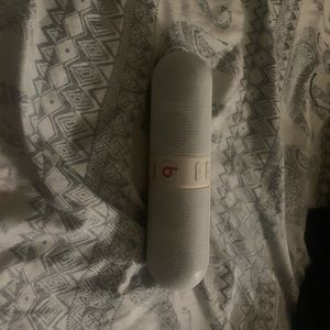 Beats pill